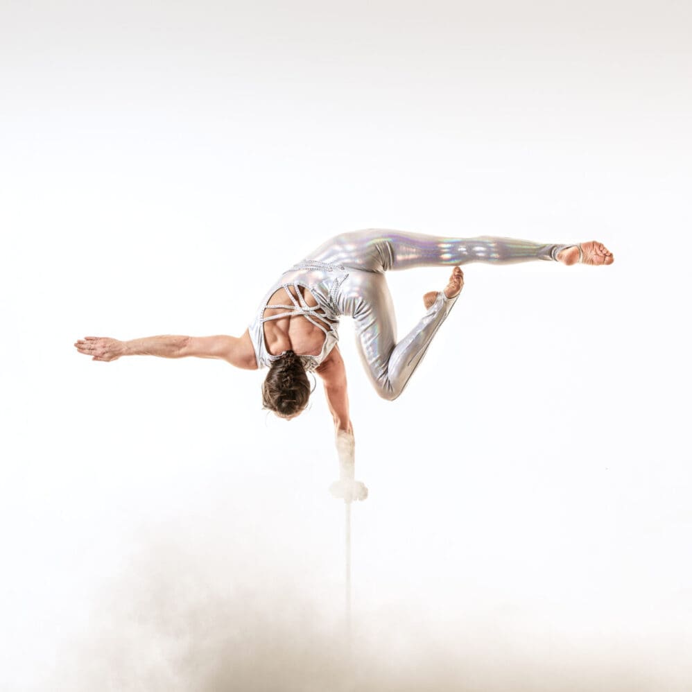 Handbalance Workshops - Tamzin